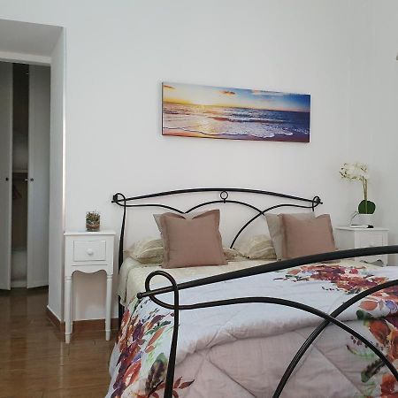 Guest House Al Mare Civitavecchia Ngoại thất bức ảnh