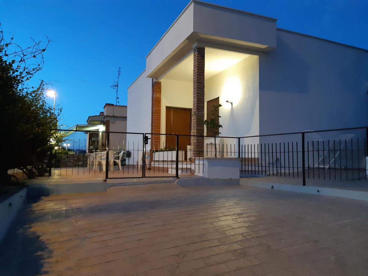 Guest House Al Mare Civitavecchia Ngoại thất bức ảnh