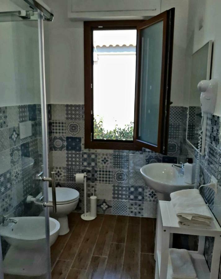 Guest House Al Mare Civitavecchia Ngoại thất bức ảnh